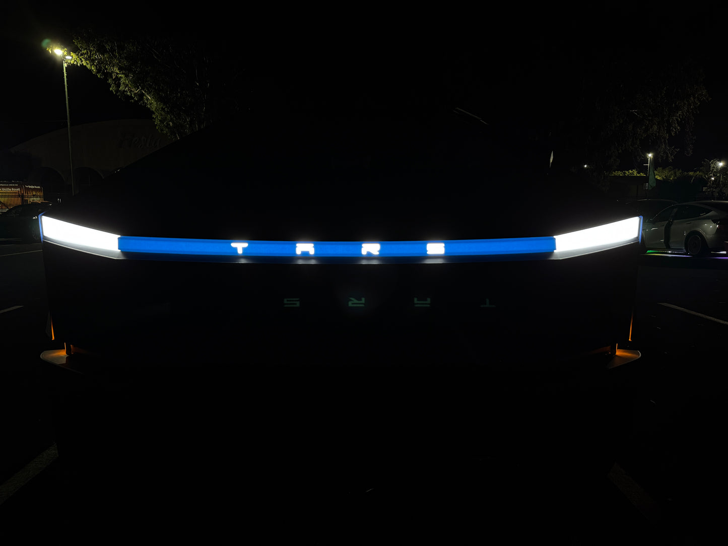 Cybertruck Light Bar Wrap